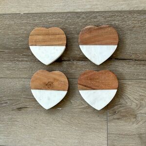 NWT White Marble & Wood Heart Coaster